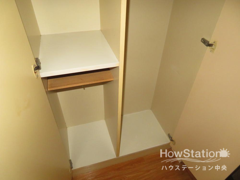 収納　同間取り別号室