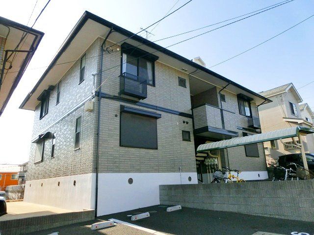 建物外観　全世帯角部屋のアパート
