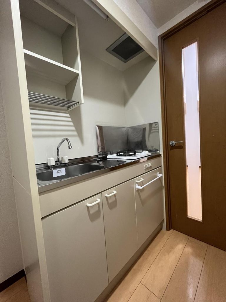 キッチン　バルコニー