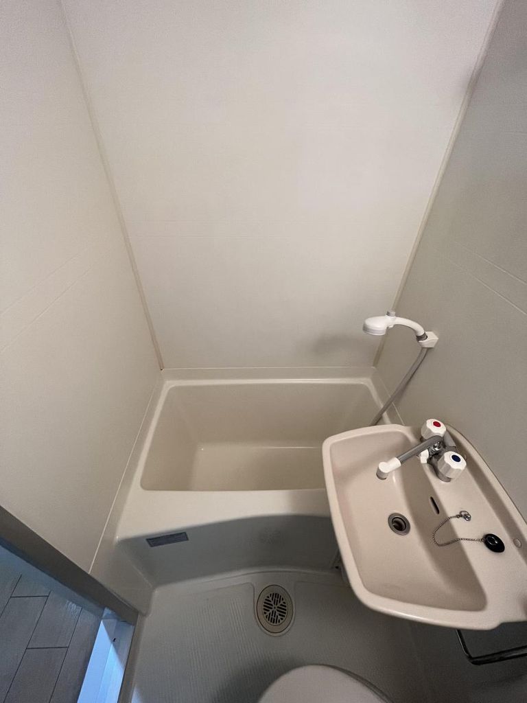 バス・シャワールーム　バス