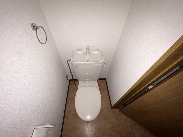 トイレ　別号室の写真