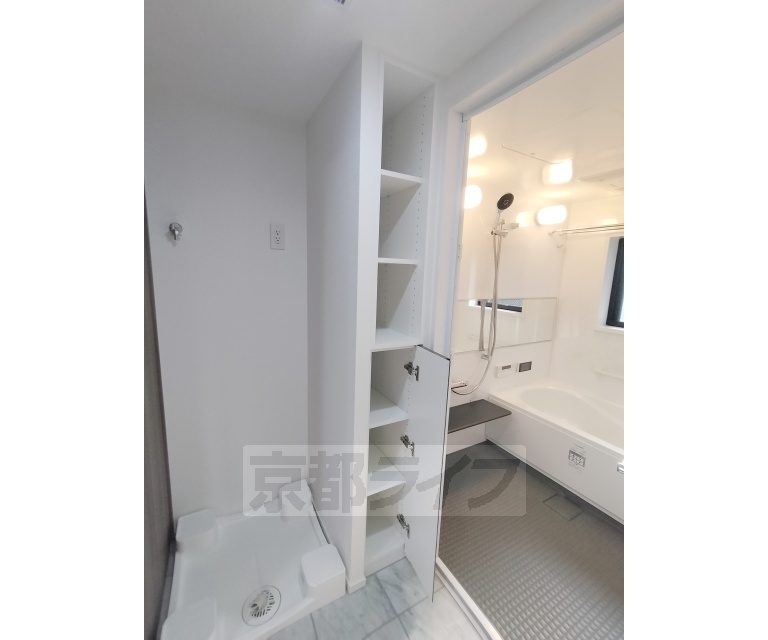 その他　エレベータです