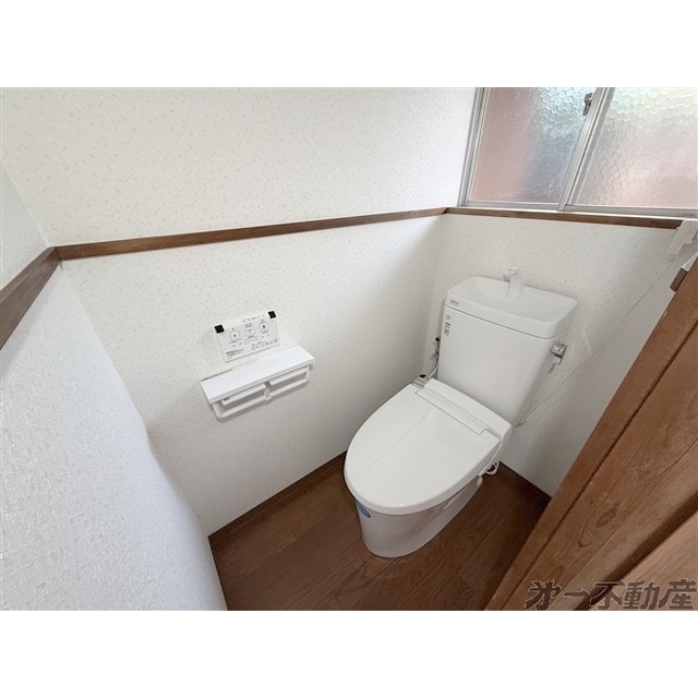 トイレ　トイレ