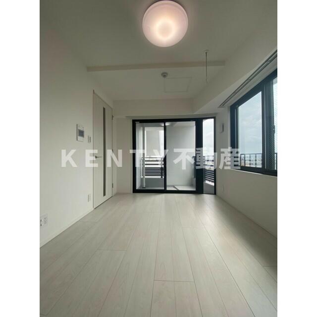 居室・リビング　こちらのリビングで趣味の時間をお楽しみください