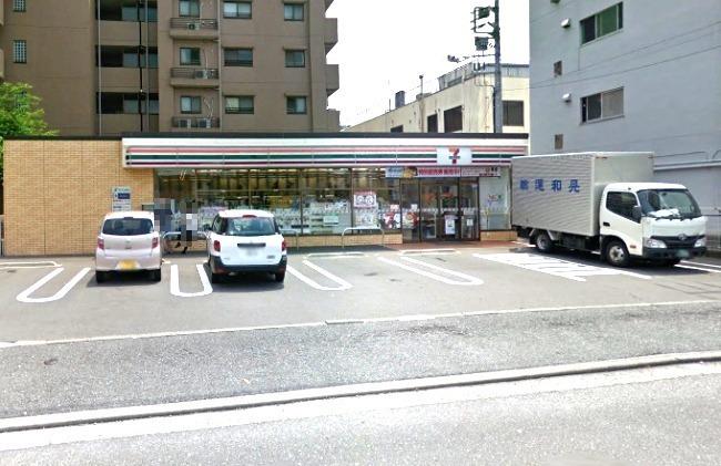コンビニ　セブン‐イレブン 横浜磯子原町店（コンビニ）まで518m