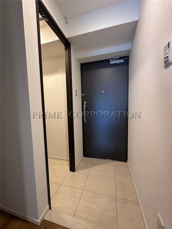 玄関　※参考写真※