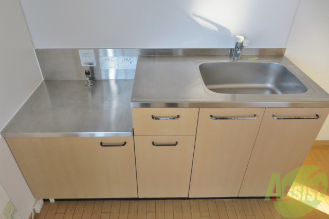 キッチン　キッチンにはお好きなコンロを置いてご利用いただけます。