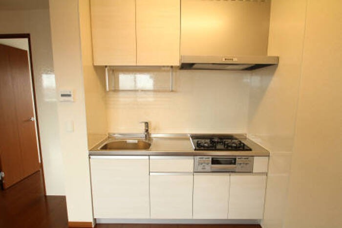 キッチン　3口コンロ・グリル付きです★