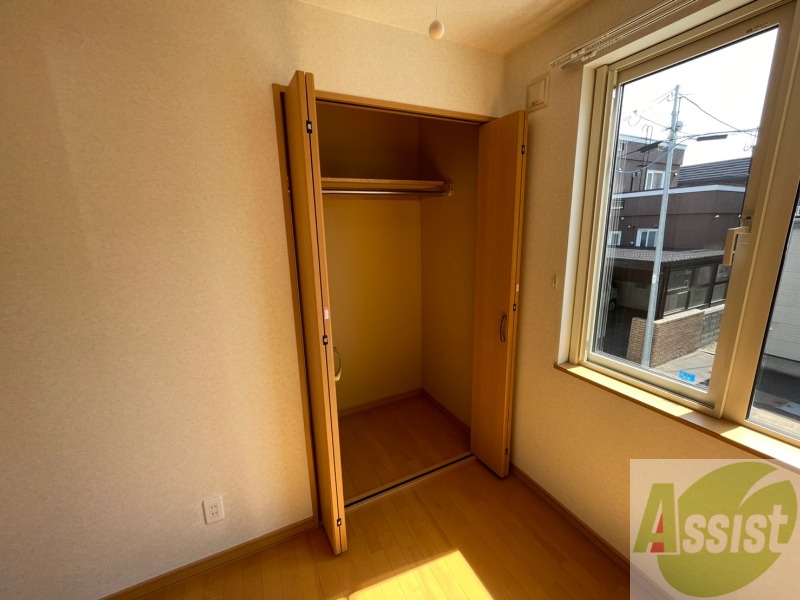 収納　クローゼット。荷物がたくさんあっても問題ないですね。