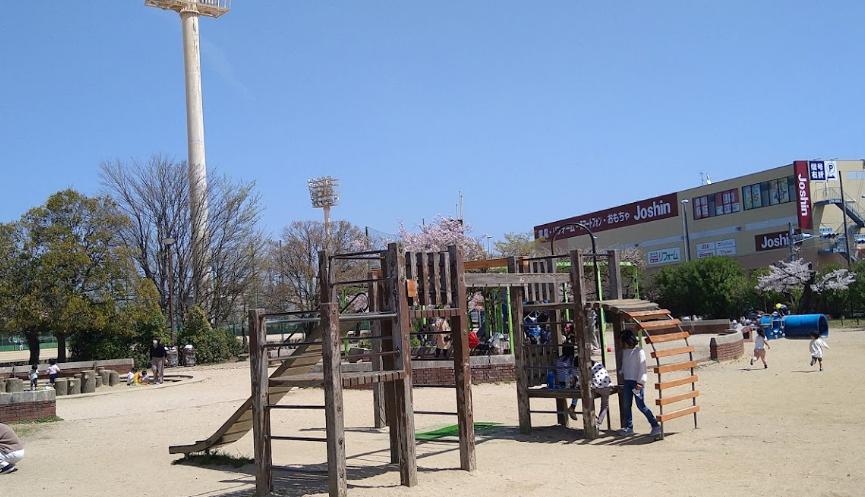 公園　中央運動公園（公園）まで314m