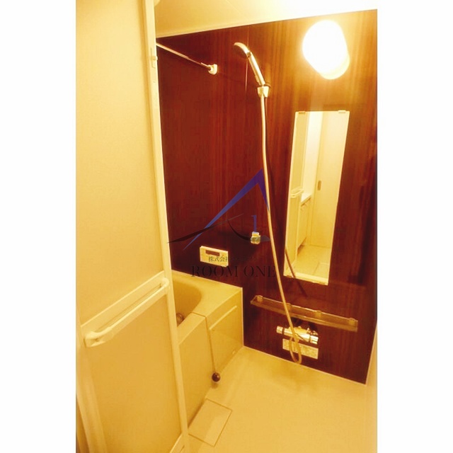 バス・シャワールーム　お風呂です。