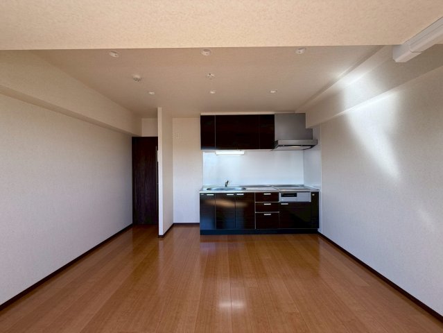 キッチン　同シリーズ物件のモデルルームになります※現況優先