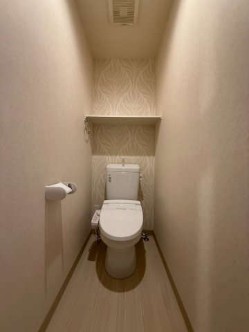 トイレ　同シリーズ物件のモデルルームになります※現況優先