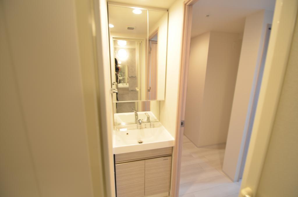 洗面設備　洗髪洗面化粧台