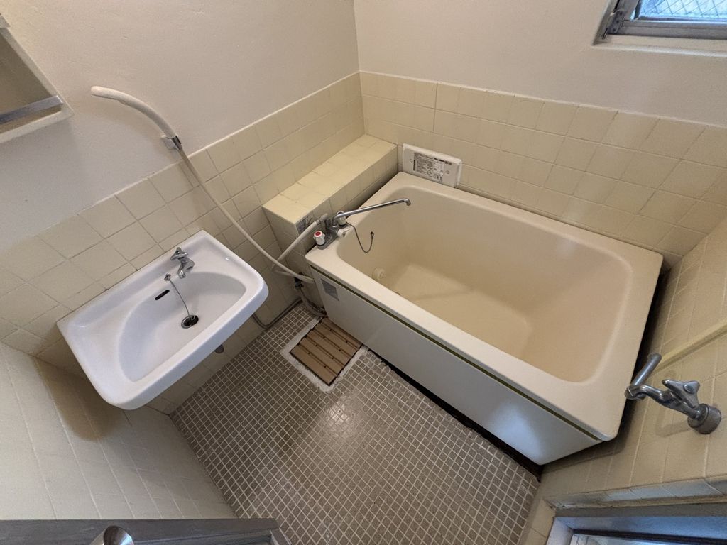 バス・シャワールーム　バス