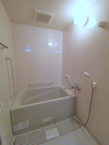 バス・シャワールーム　高温差し湯式追炊き機能付き
