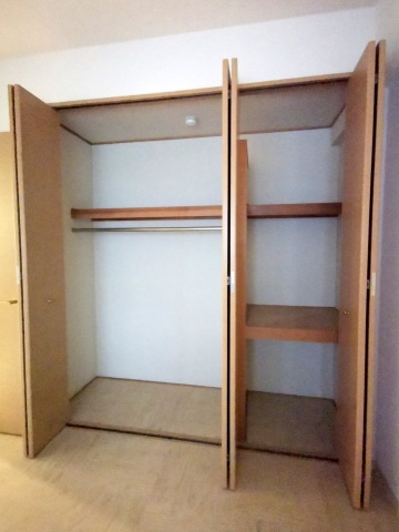 収納　洋室クローゼット