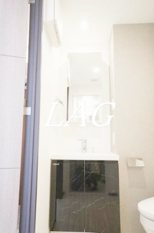 洗面設備　独立洗面台です。