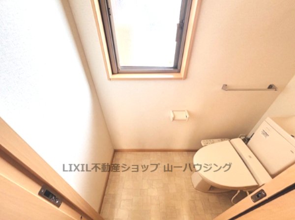金井貸家のトイレ写真