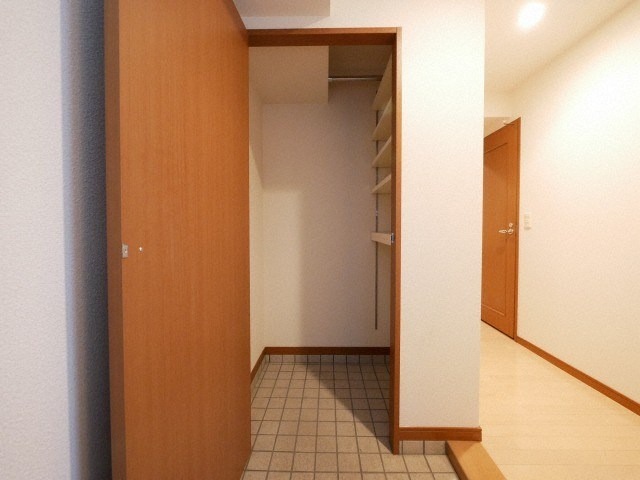 玄関　別号室イメージ