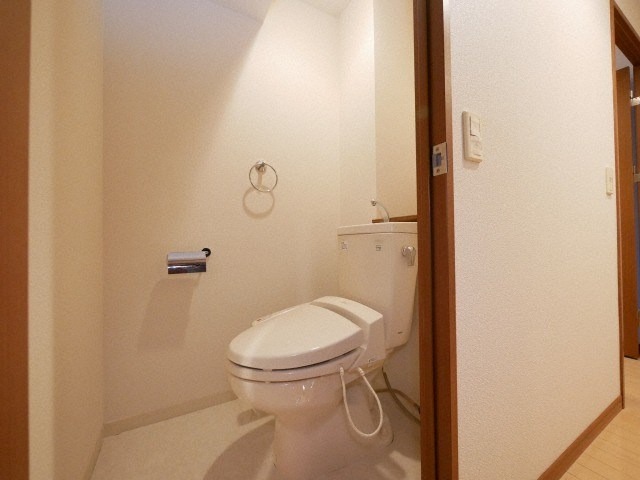 トイレ　別号室イメージ