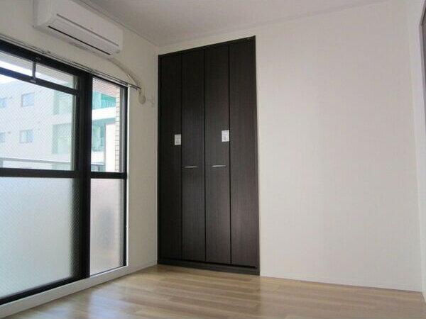 収納　※写真は同じマンションの違う部屋のものになります。