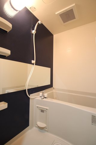 バス・シャワールーム　お風呂で日々の疲れを落としましょう