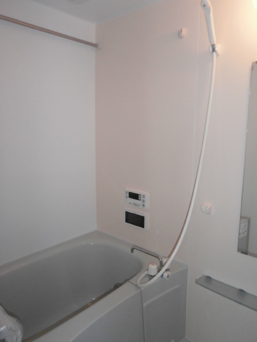 バス・シャワールーム　換気暖房乾燥機・ＴＶ付き 浴室