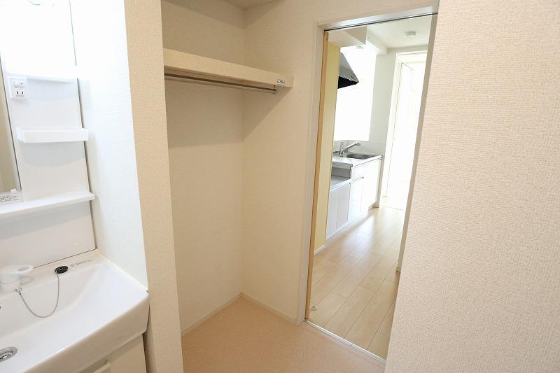 セキュリティ　脱衣所収納