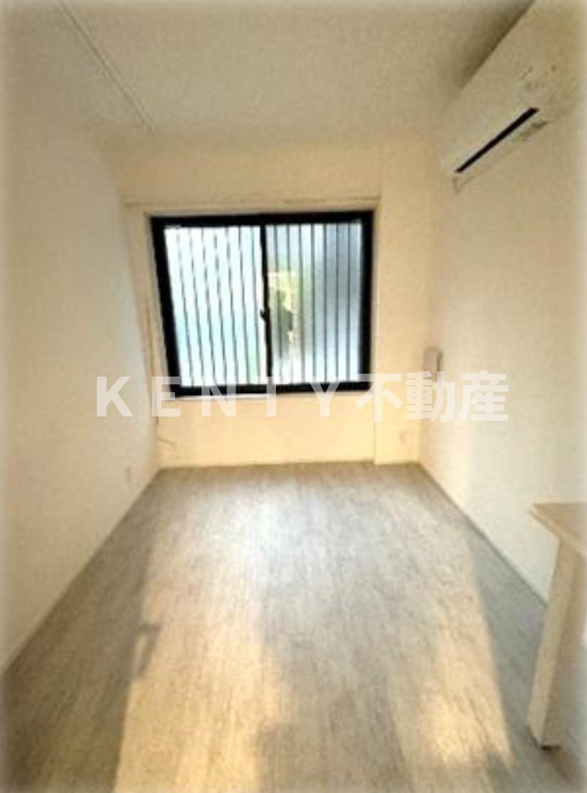 居室・リビング　こちらの居間で趣味の時間をお楽しみください