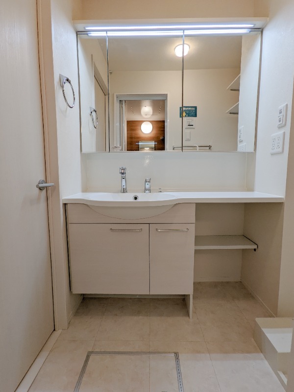 洗面設備　図面と現状に相違がある場合には現状を優先