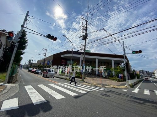 スーパー　サミットストア横浜岡野店（スーパー）まで664m