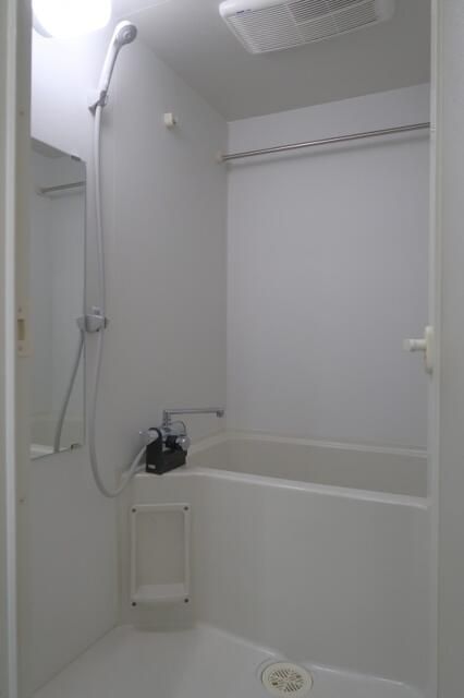 バス・シャワールーム　別部屋参考写真