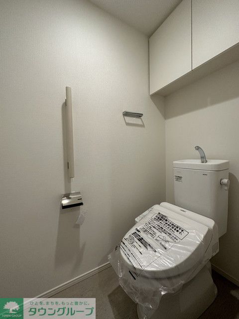 トイレ　※写真は同タイプ住戸です。