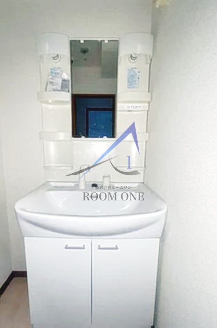 洗面設備　洗面台です。