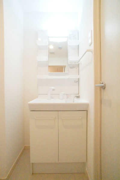 洗面設備　リブリコウゲン大和