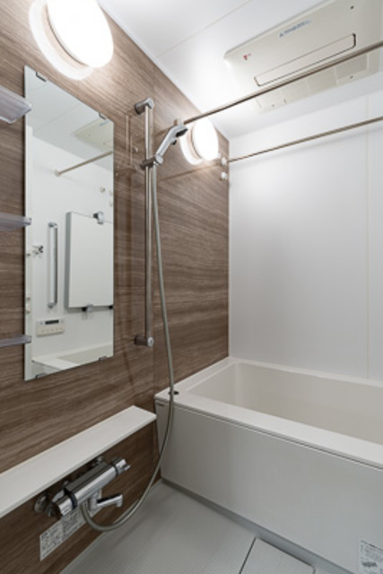 バス・シャワールーム　※写真は同タイプ住戸です。