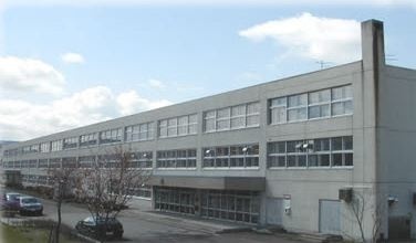 中学校　札幌市立信濃中学校（中学校）まで510m