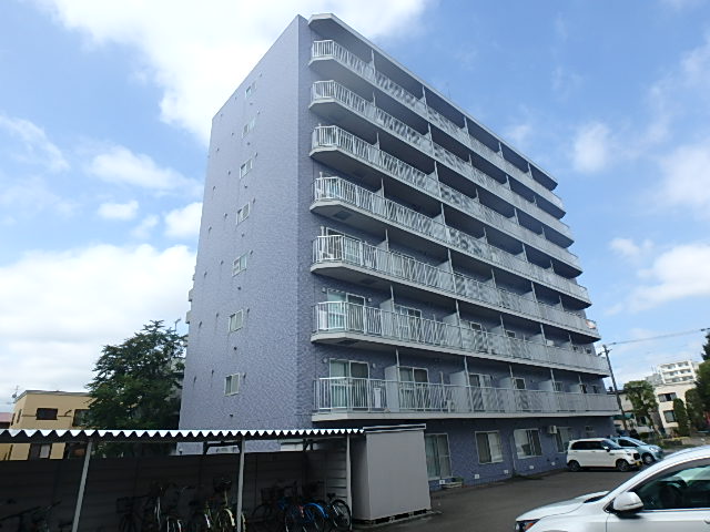 建物外観　全戸南東向きバルコニー
