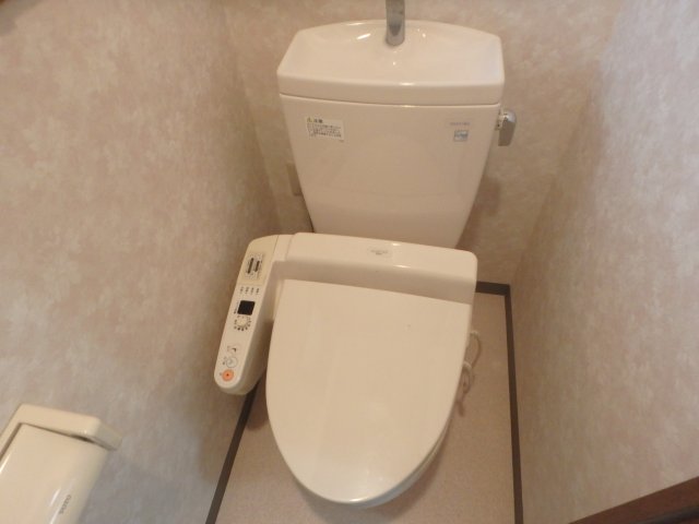 トイレ　シンプルで使いやすいトイレです