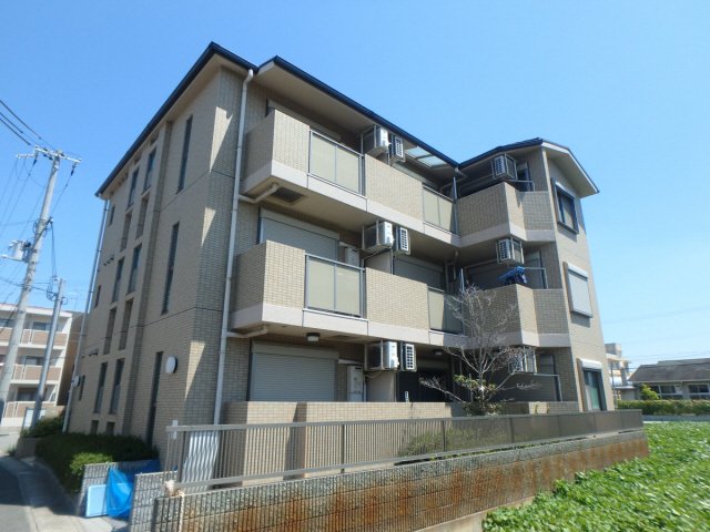建物外観　外観は落ち着いています