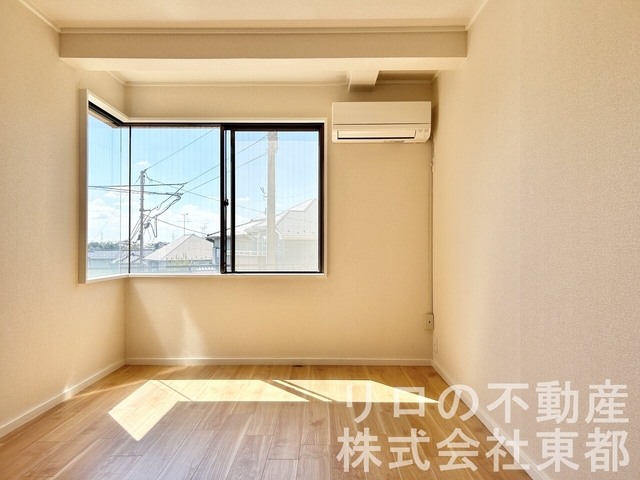 居室・リビング　南に面した洋室は採光・通風に優れた心地よい空間です！