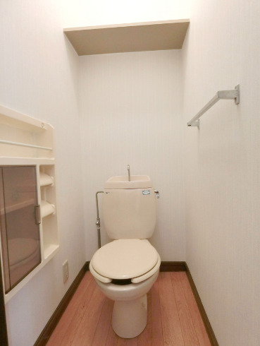 トイレ　清潔感のあるトイレです