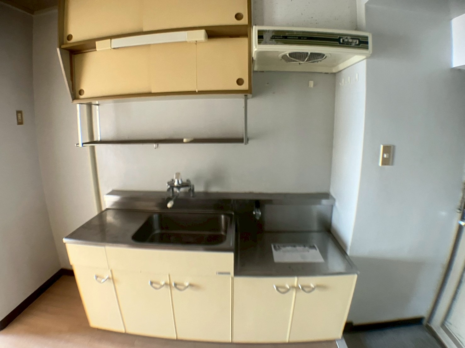 キッチン　※別部屋写真の場合現況優先