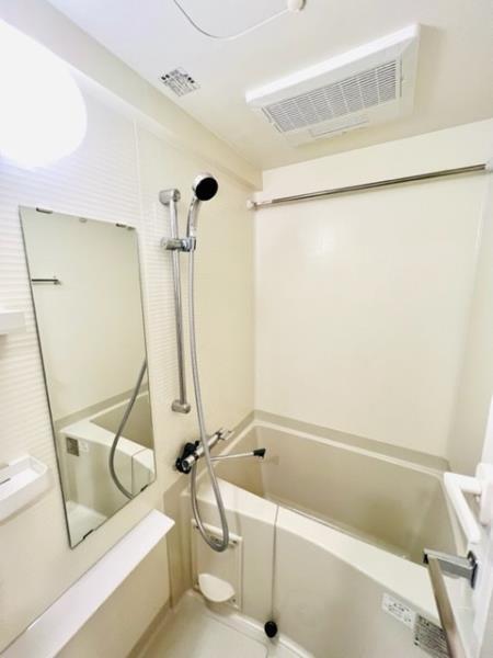 バス・シャワールーム　別部屋参考写真