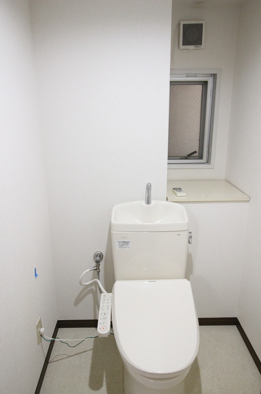 トイレ　別の部屋の写真です