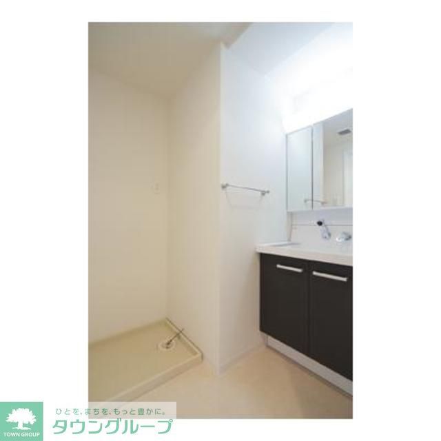 洗面設備　※写真は同タイプ住戸です。