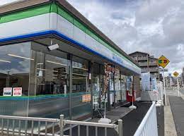 コンビニ　ファミリーマートtvk　ecom　park店（コンビニ）まで103m