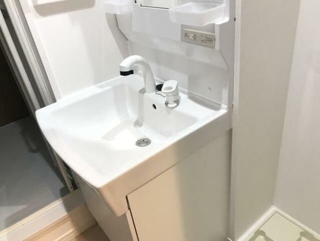 洗面設備　別部屋参照　現状優先