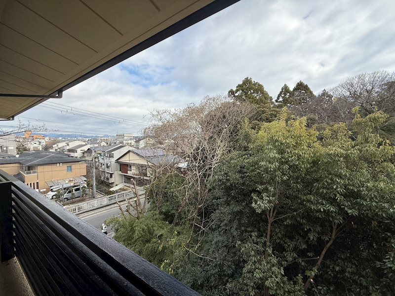 眺望　同建物同号室の室内写真です。